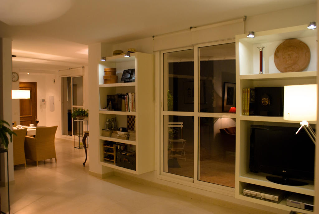 Penthouse Alora Apartman Szoba fotó