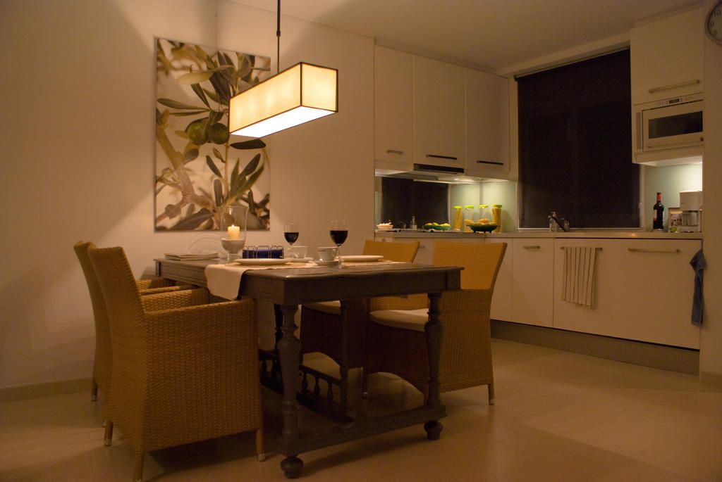 Penthouse Alora Apartman Szoba fotó