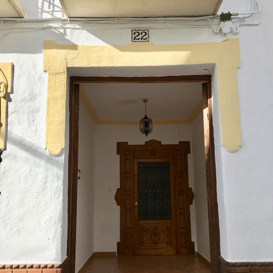 Penthouse Alora Apartman Kültér fotó